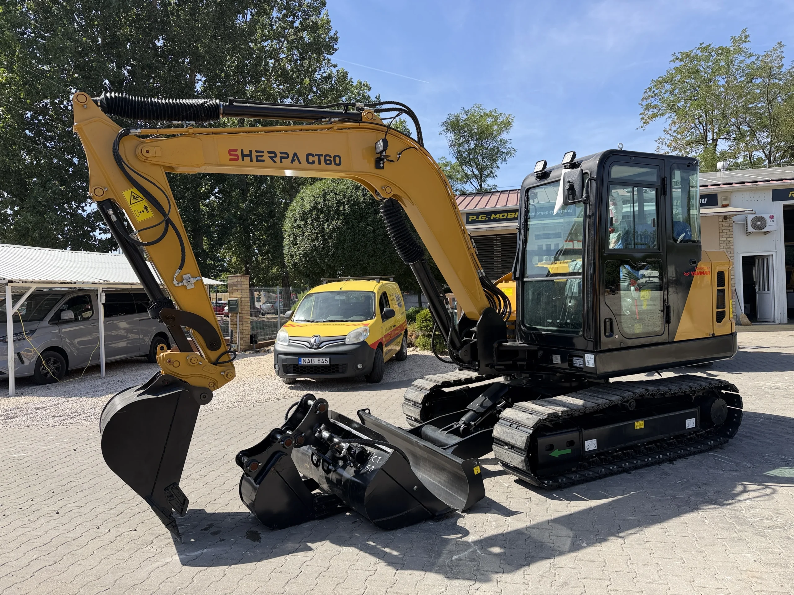 SHERPA CT60 Yanmar Motoros Gumihevederes Forgókotró